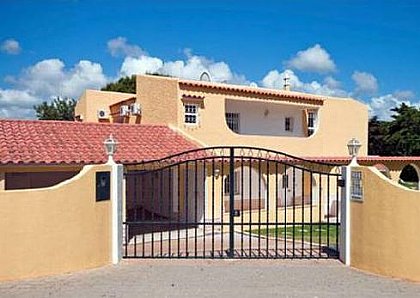 Villa in Albufeira, Central Algarve