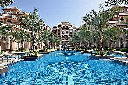 The Palm Jumeirah Holiday Rentals 2 Bedroom Apartment In The Palm Jumeirah Holiday Rentals 2 Bedroom Apartment In Dubai With Swimming Pool Dubaiapartmentsaccommodation