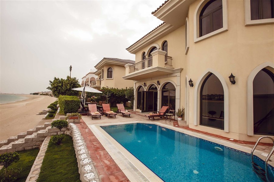 4 Bedroom Villa In Palm Jumeirah Villas Alpha Holiday